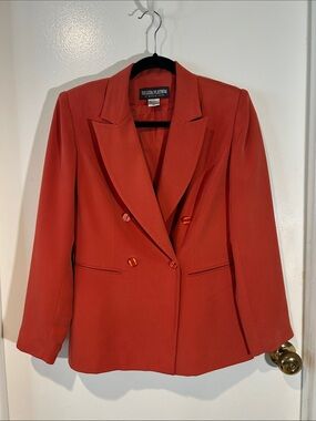 Tailleur Platinum Coral-Red Double-Breasted 100% Silk Blazer - size 6P